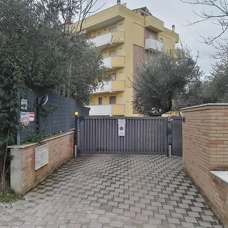 Colle Dell'ara Oda ve Kahvaltı 3*