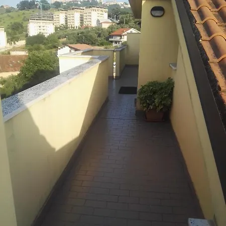 Oda ve Kahvaltı Colle Dell'ara